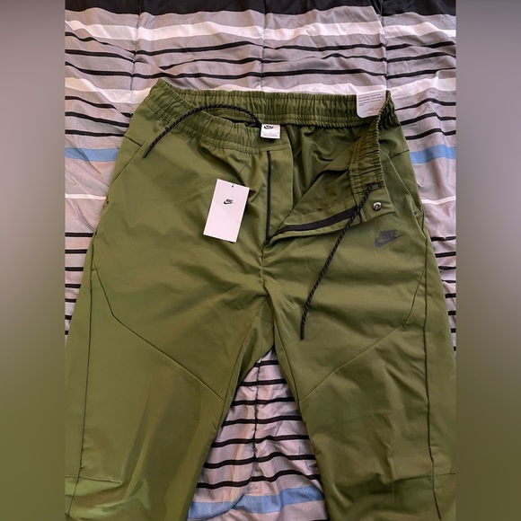 Brand New Nike Pants - Picture 3 of 4